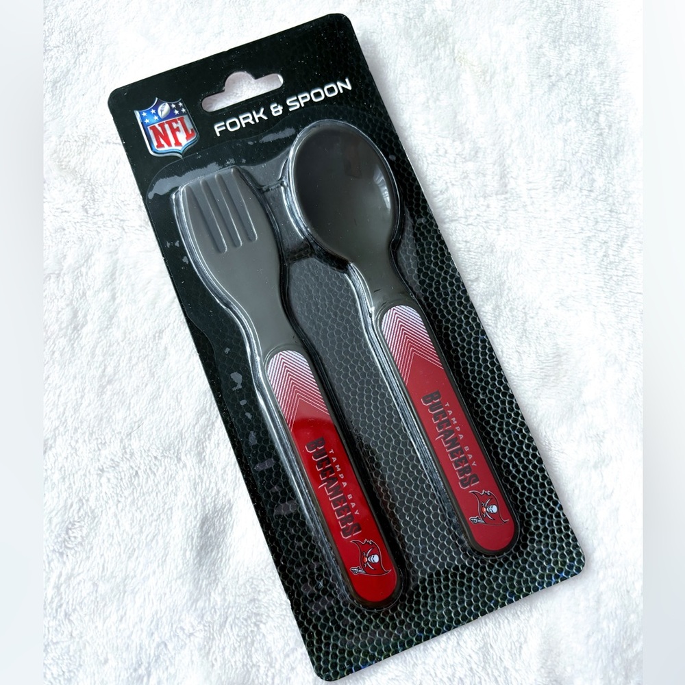 ✨TAMPA BAY BUCCANEERS KIDS FORK & SPOON UTENSIL SET OFFICIAL FAN MERCH NFL KIDS✨